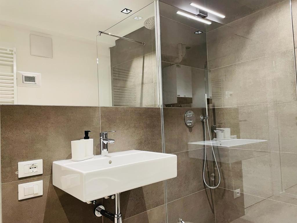 Muros - City Modern Living In Trento Bagian luar foto