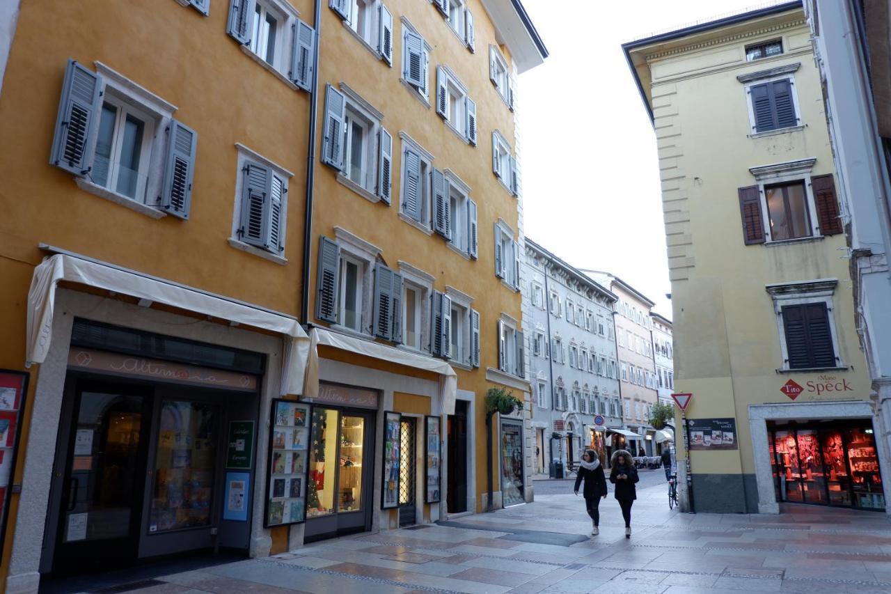 Muros - City Modern Living In Trento Bagian luar foto